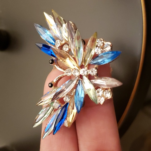 Jewelry - Rhinestone Butterfly Brooch pin